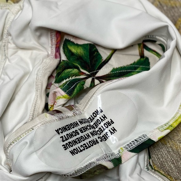 Rococo Sand Beaded Floral One Piece Swimsuit
Floral Swimsuit - Picture 12 of 13